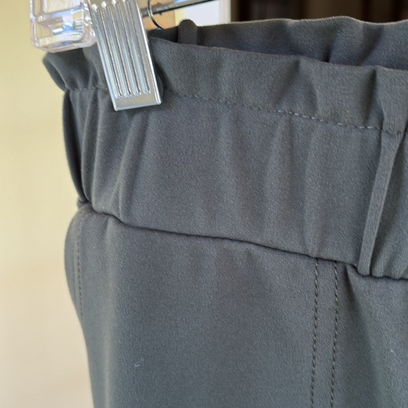 Ladies Dress pants Size M Dark Green, Elastic waist 29 in inseam - Picture 2 of 5